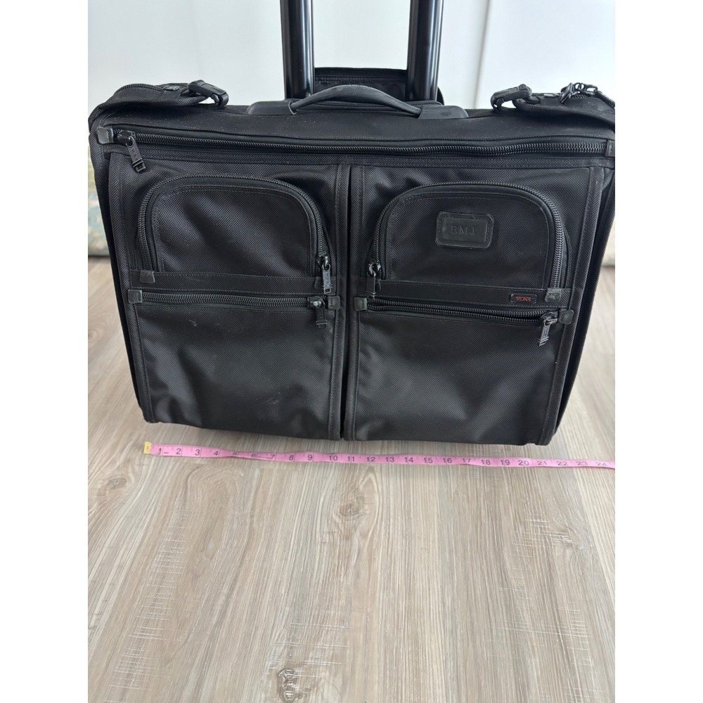 Tumi Alpha Ballistic Nylon Rolling Garment Bag Black‎ Tri-Fold Suitcase BMJ